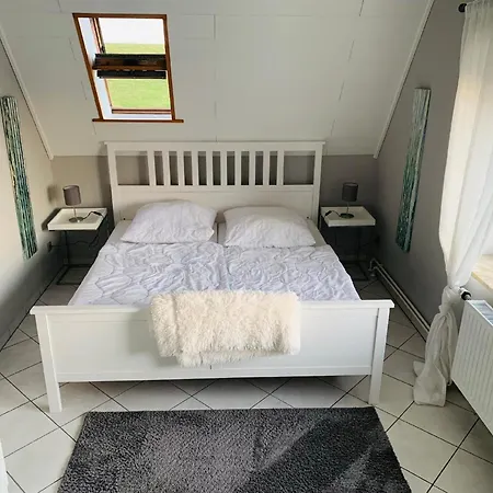 Moderne Hundefreundliche Ferienwohnung Mit Balkon Und Blick Auf Den Nordseedeich Mit Wlan شقة فريادريتشسكوغ