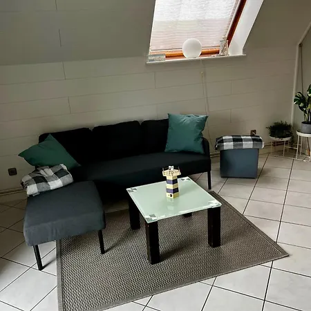 Moderne Hundefreundliche Ferienwohnung Mit Balkon Und Blick Auf Den Nordseedeich Mit Wlan شقة *